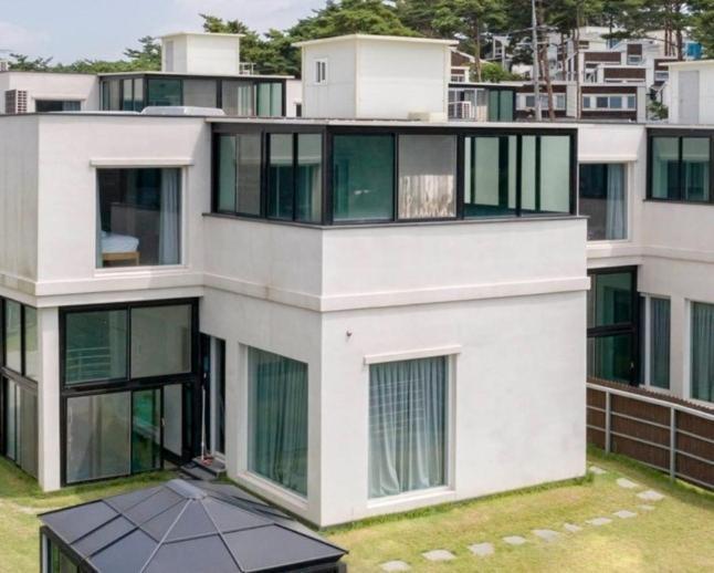 The Mare Pool Villa Pension Taean Esterno foto