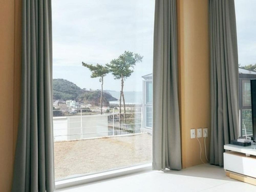 The Mare Pool Villa Pension Taean Esterno foto